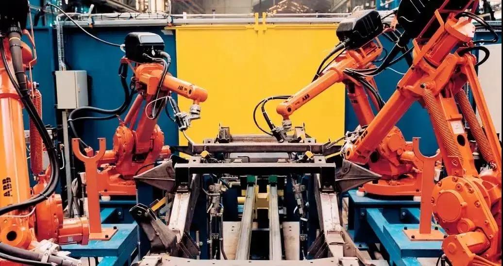 广州市白云工商技师学院工业机器人应用与维护专业