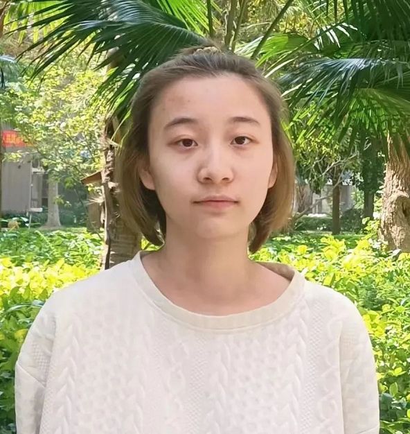 初中毕业后，她选择广州市白云工商技师学院3+证书高职高考班，如愿以偿圆梦大学