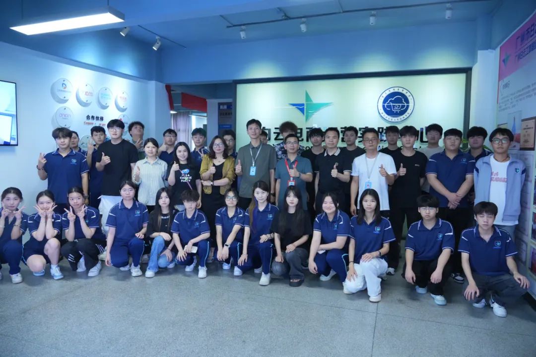 斩获14项国家级奖项！广州市白云工商技师学院电商学院“以赛促学”结硕果!