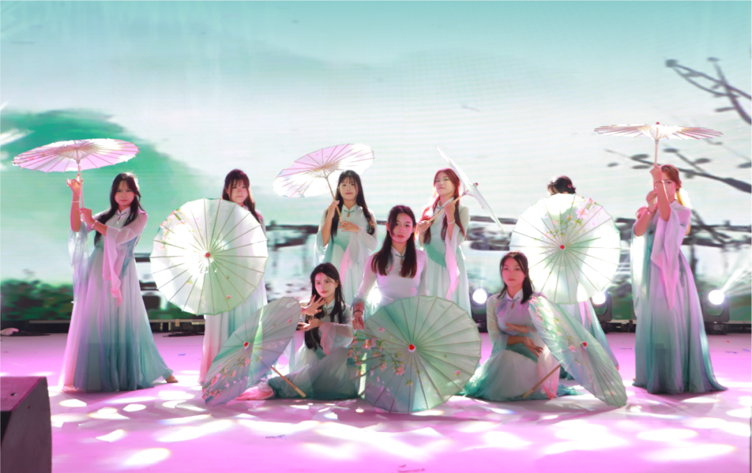 舞蹈社团协会演出活动