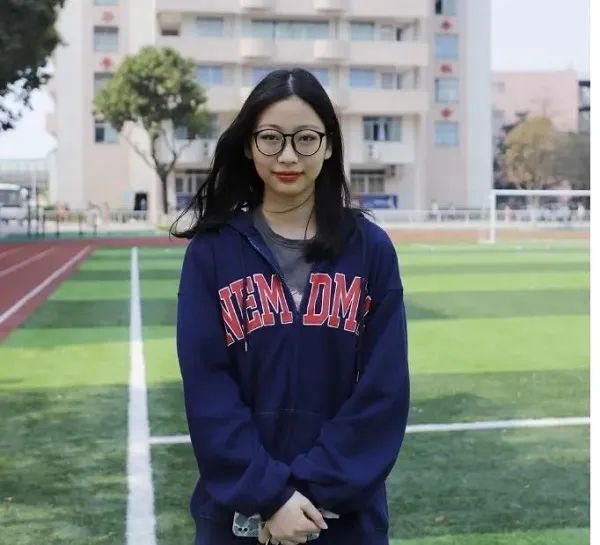 凌** 深圳职业技术大学 云计算技术应用专业